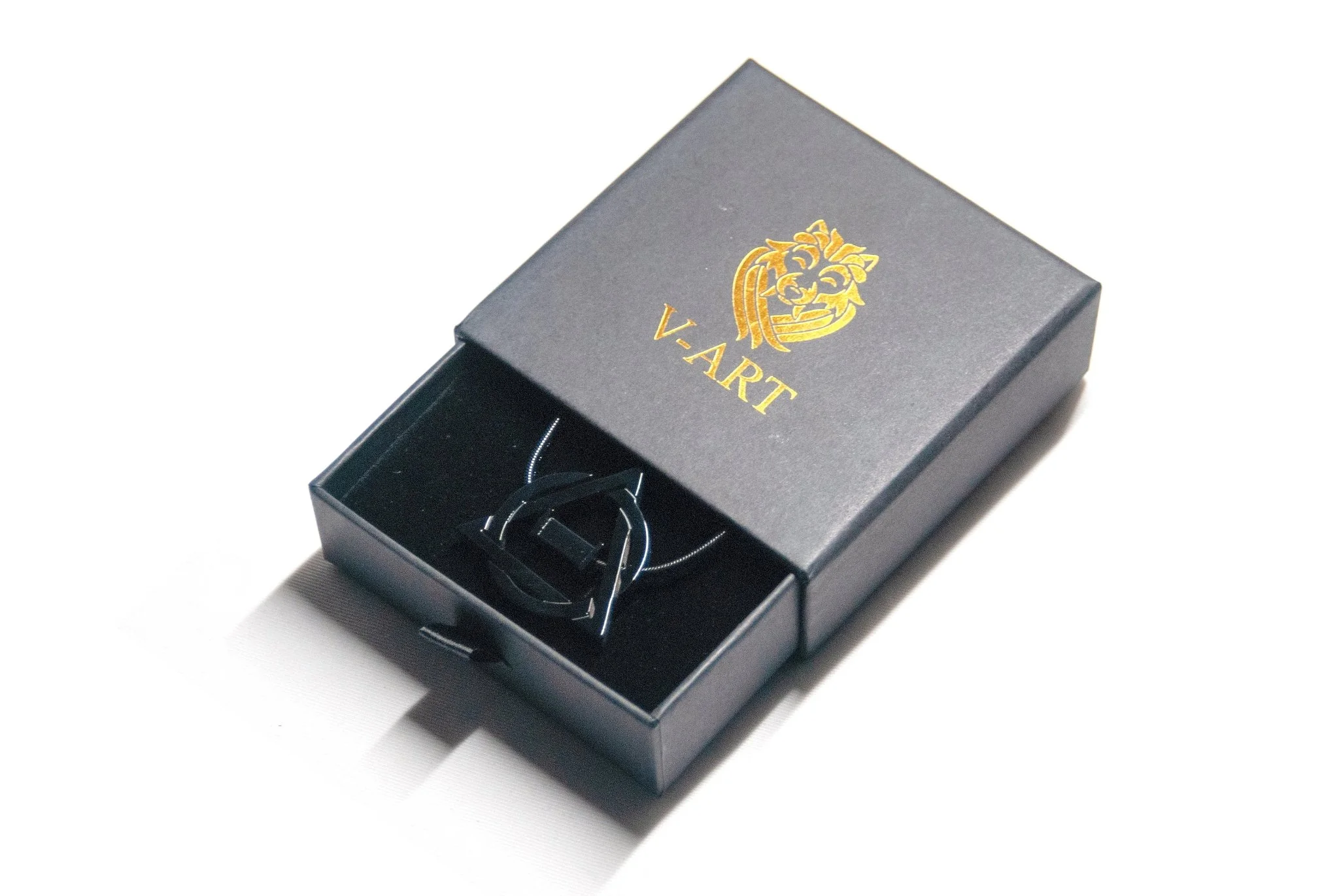 Therian Necklace: Black - Image 5