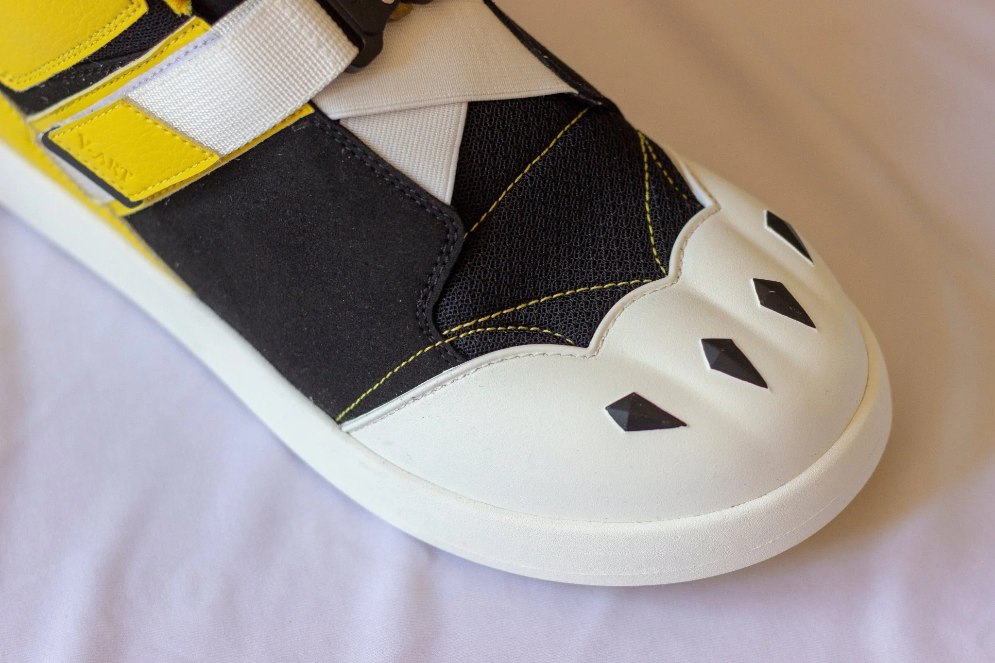 Wolf Paw V1 - Yellow - Image 4